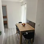 아파트 Royal Ambience *